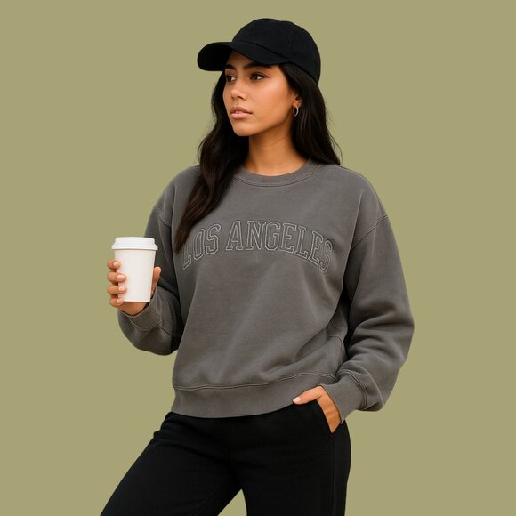 Cupcakes and Cashmere “Los Angeles” Oversized Cozy Graphic Sweatshirt – Size XS - Picture 1 of 6
